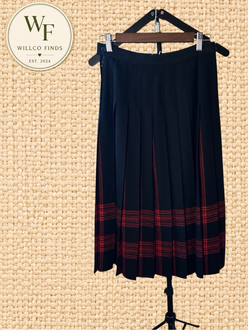 Vintage Pendleton Menzies Tartan Black Red Virgin Wool Pleated Midi Skirt